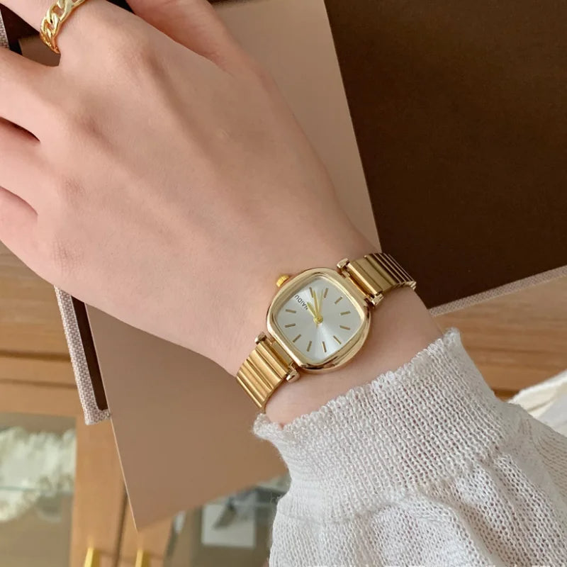 Classic Gold Retro Watch